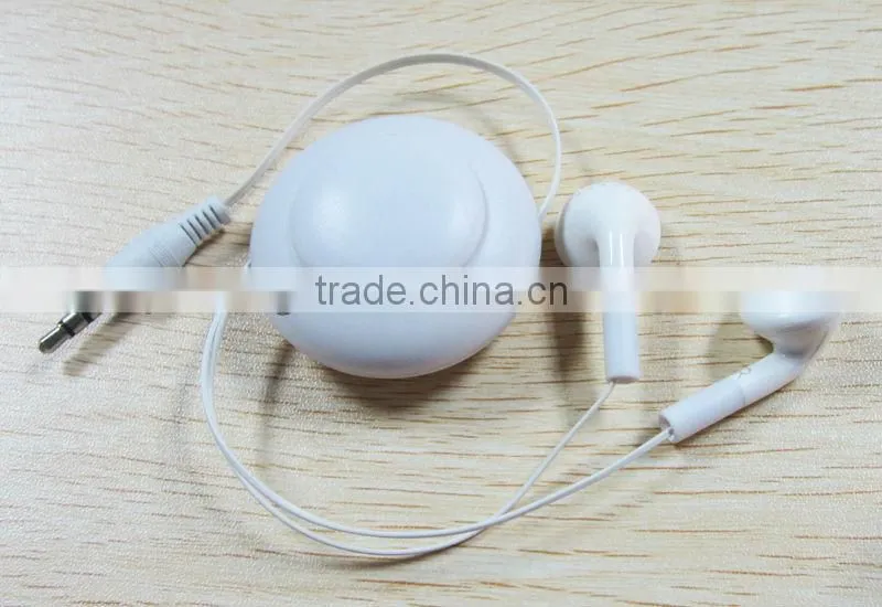 Retractable earphone