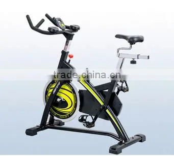 Vertical and horizontal adjustment spinning bike