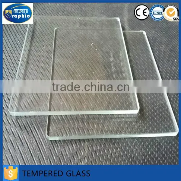 Customized size solar panel low iron tempered glass in alibaba