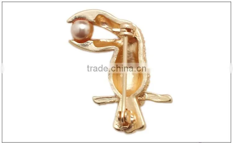 Latest model fashion 2015 new products Parrot fashion rhinestone men's brooch jewelry alibaba China