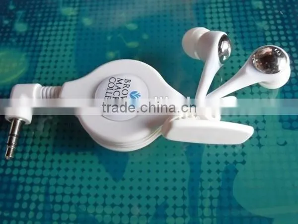 Promotional black earbud with retractable cord for sale promotion