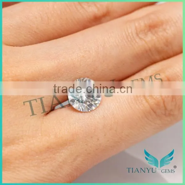 Superior Quality Excellent Cut Cubic Zirconia 6.5mm 2ct Diamond Simulant