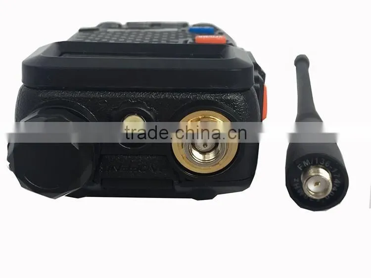 1.5" LCD 5W Dual Band Walkie Talkie With 1 LED Flashlight