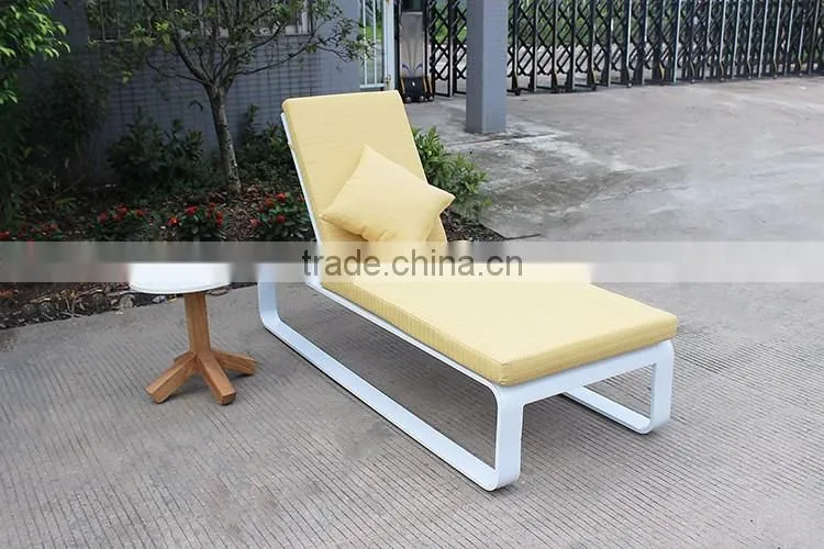Aluminum Sun Lounger With Cushion