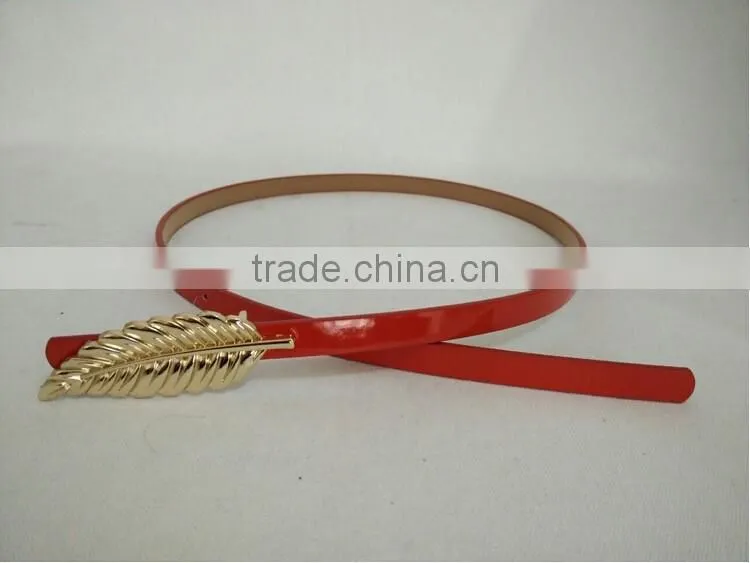 Wholesale leaf pattern alloy buckle sex women lady thin PU waist belt
