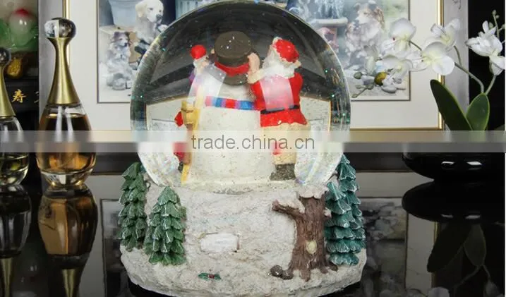 Resin Christmas Snow Globe Musical Snow Globe for Christmas Decoration