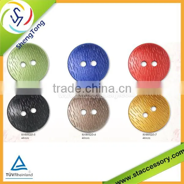 Popular 4 hole plastic button for garment