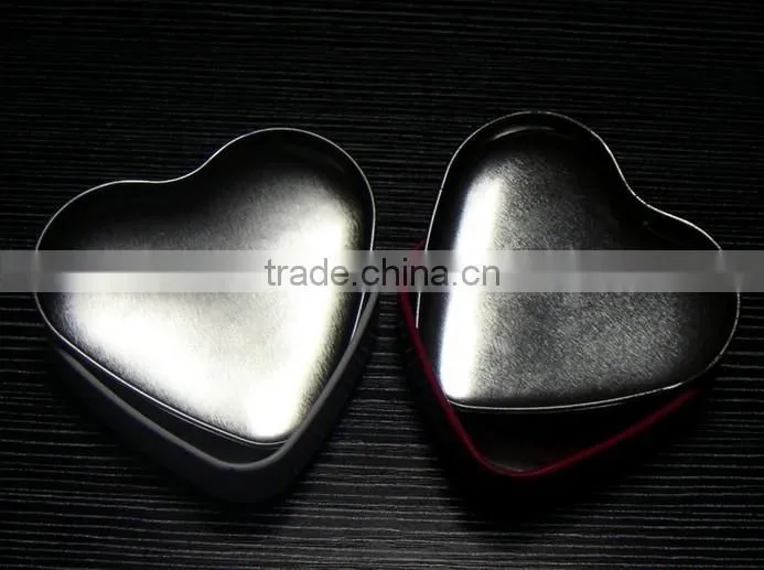 mini heart shape mint tin box