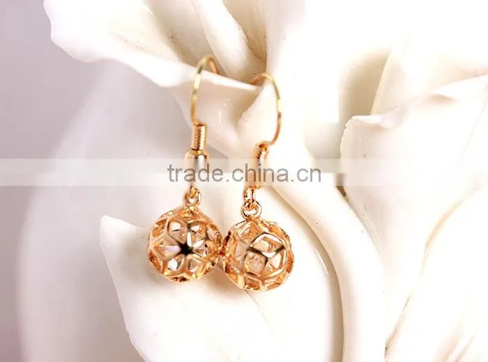 Fashion crystal hoop earrings clear white rhinestone earrings bridal earrings