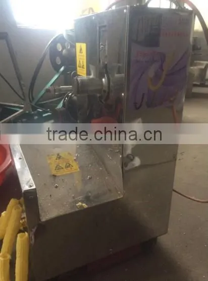 Automatic popcorn vending machine