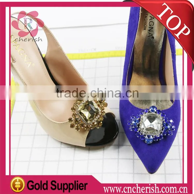 Popular crystal rhinestone shoes jewelry,diamond shape in customize
