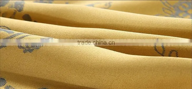 100% silk quilt with jacquard yellow flower