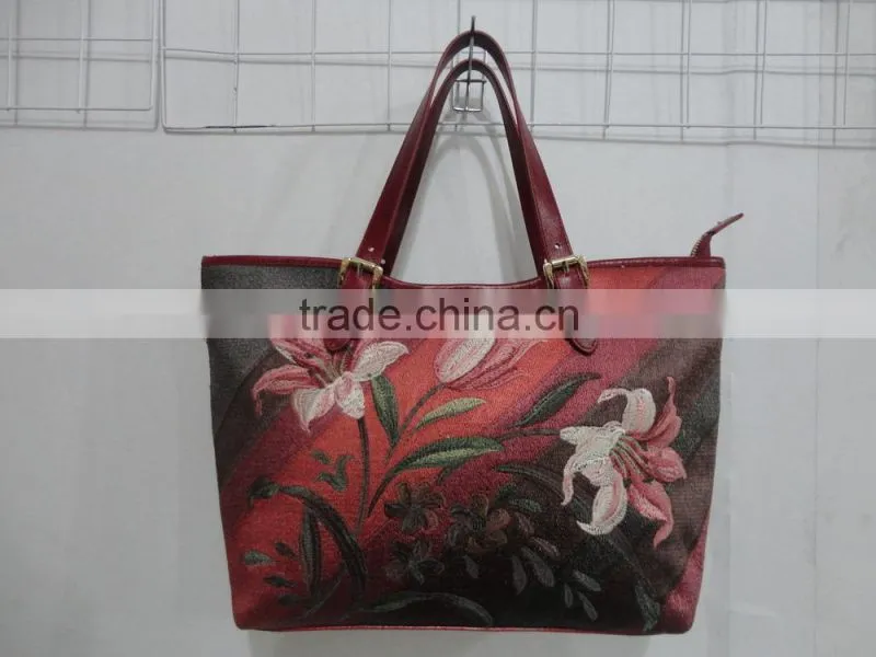 beautiful lily design silk embroidery lether material lady bag