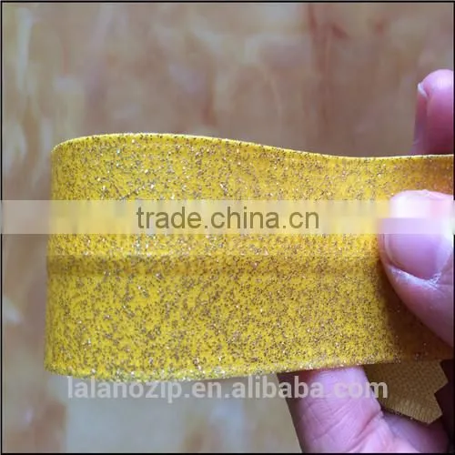NO.5 Closed end pellet bagging used sparking yellow zipper