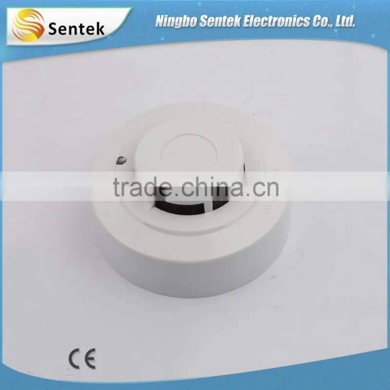 Easy maintenance optical components smoke detector alarm