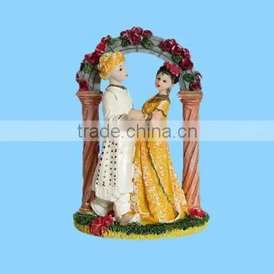 cute polyresin wedding couples