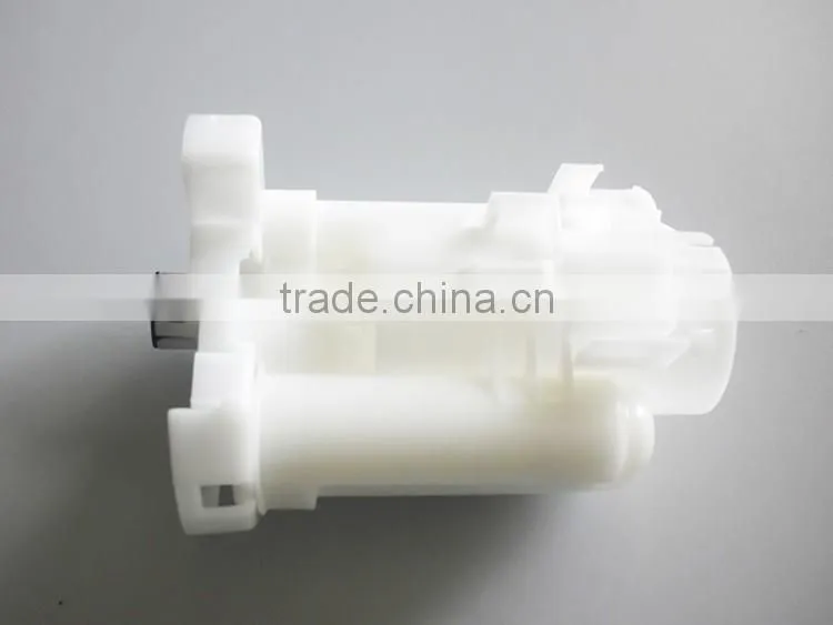 Diesel Engine Parts 23300-21010 Plastic Fuel Filter