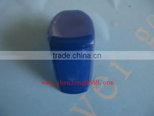 plastic shampoo bottle cap