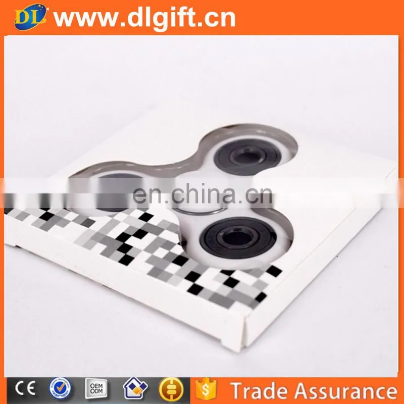 2017 Pop style Personalized cheap custom vision plastic hand spinner toys
