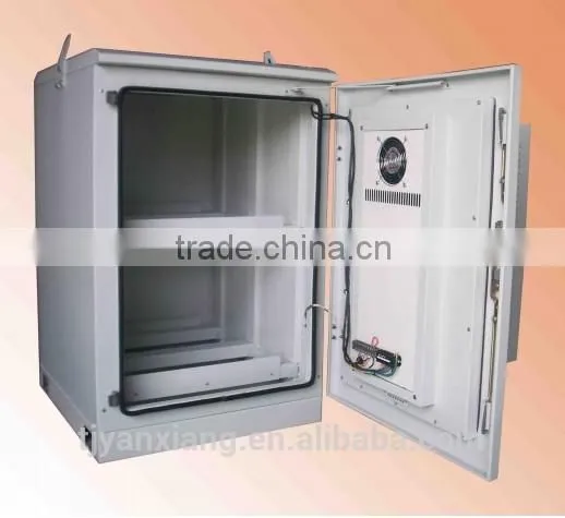 Outdoor UPS System with Air Conditioner Cabinet