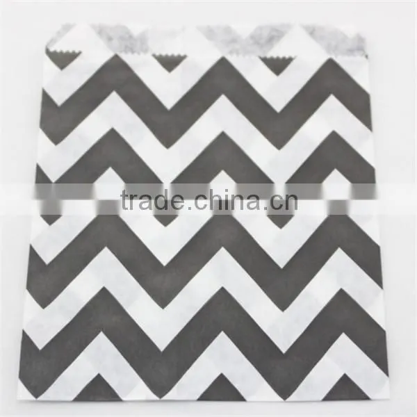 Eco-friendly Purple Chevron Party Favor Bags Candy Bags