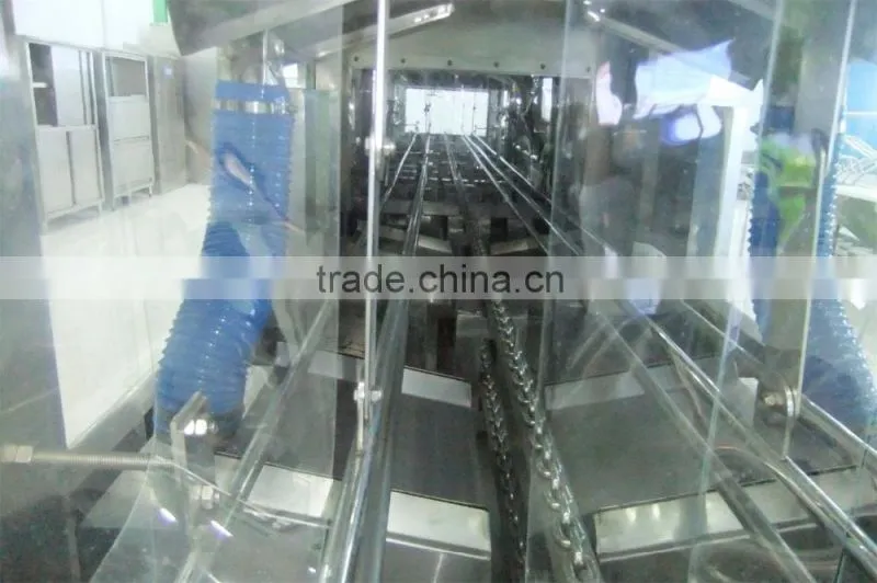 Pallet washing machine