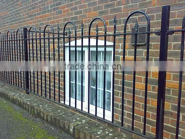 2014 Top-selling hand forged modern iron fence design