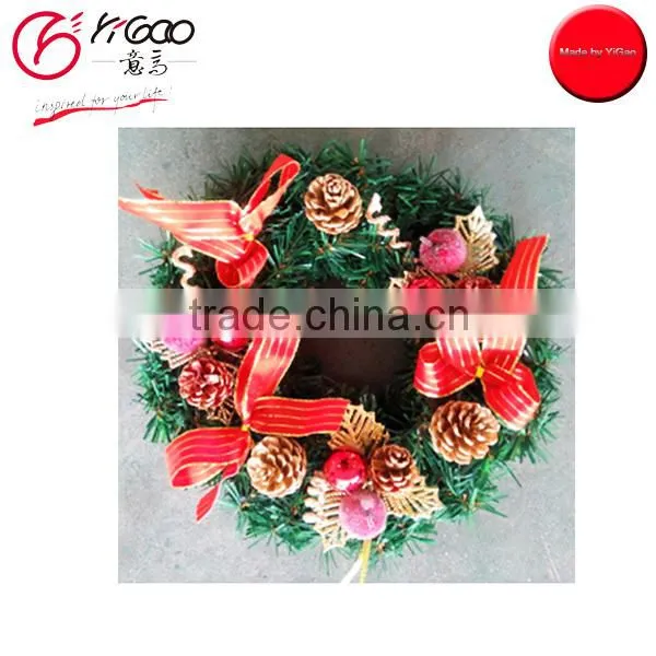 700018 christmas wreaths ornaments christmas nature pinecone wreath