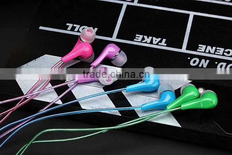 New! 2016 Sport Visible Flowing LED Flash Light Stereo Glow Earphone Headphone Headset Earbud With Microphone for Mobile phone