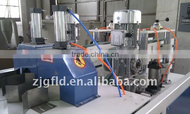 Double Haul Off and Cutting Machine