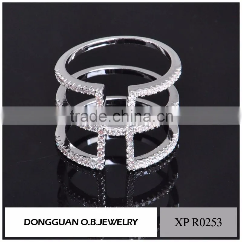 Top quality ladies brass plated sliver finger ring/fashion white CZ gemstone ring