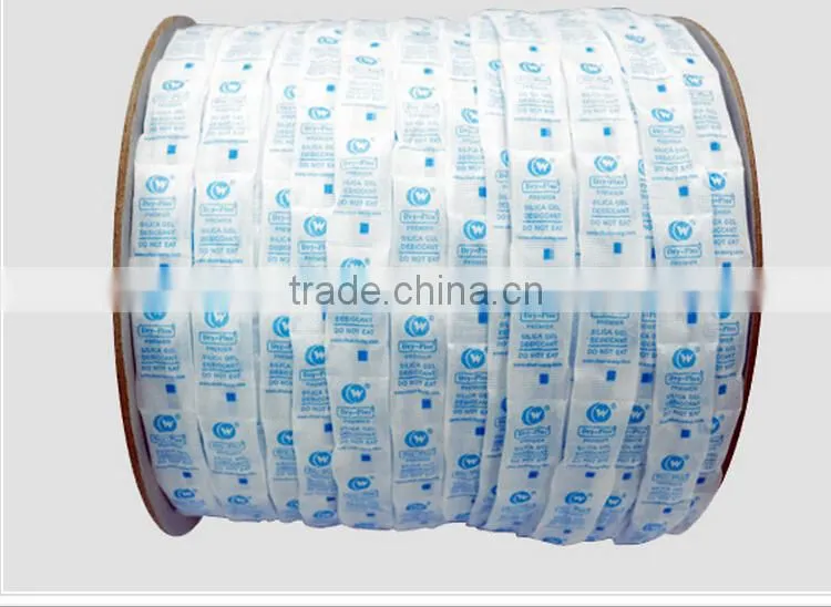 siilica gel desiccant pouches on a reel run on desiccant feeders