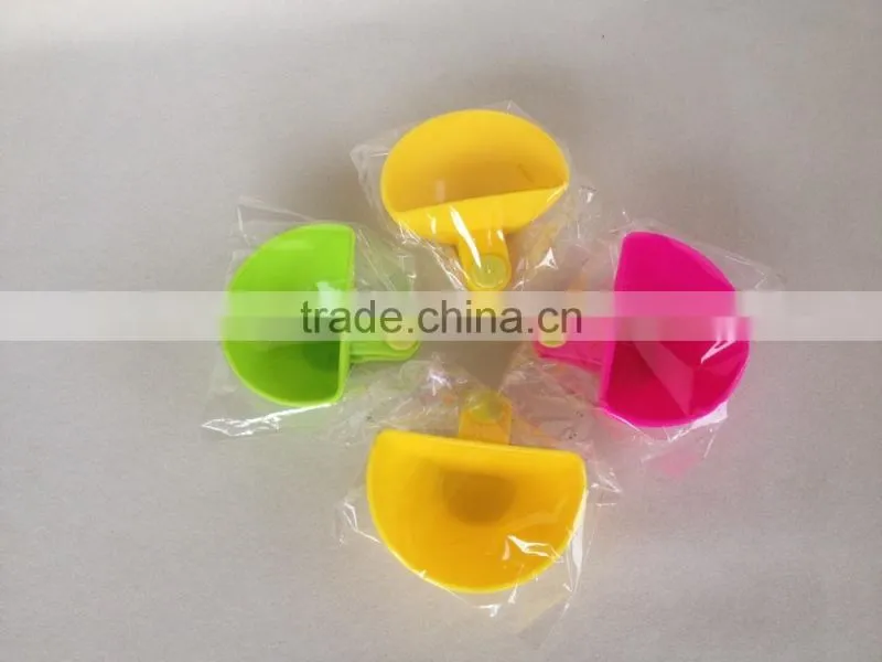 2015 New Dip Clips A Dip and Clip relish plate Pepper easy clean up dishwashier safe 4pcs in 1 set