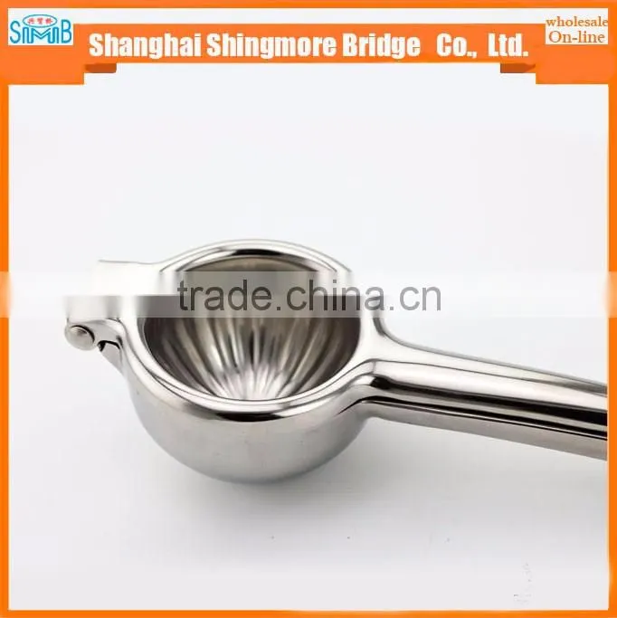 hot sale kitchen utensils Stainless steel Lemon & Lime Juicer made in China