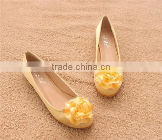 Lovely DIY ribbon shoe rose flower for girls