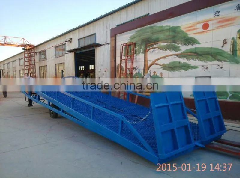warehouse mobile container loading and unloading dock ramp