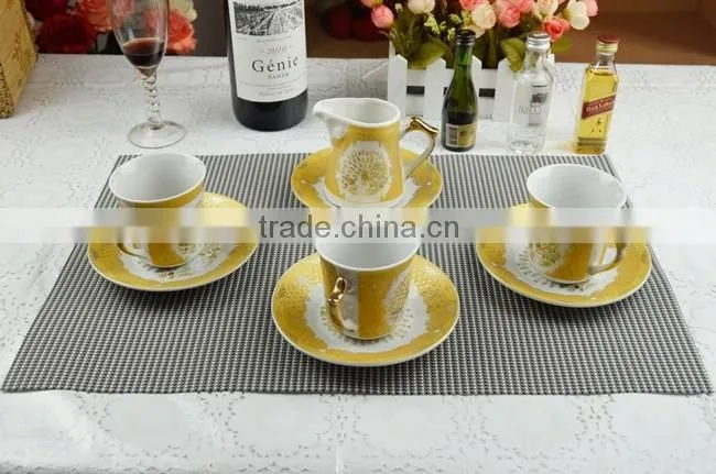 modern stylish table mat
