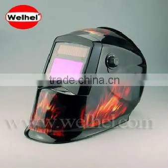 Auto darkening welding mask with solar power
