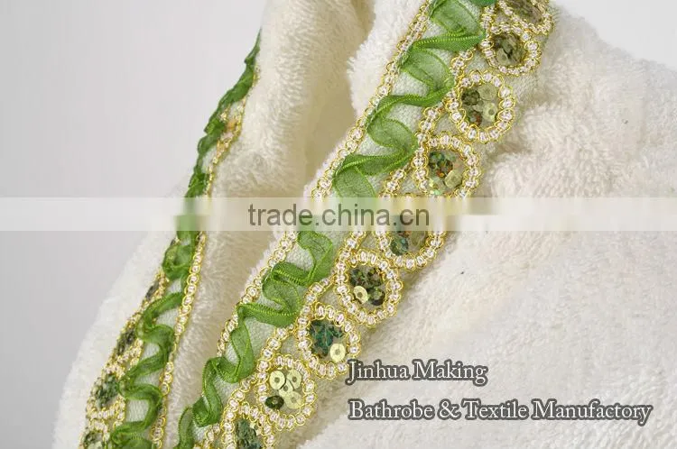 Exquisite embroidery 100% terry cotton bathrobe for women