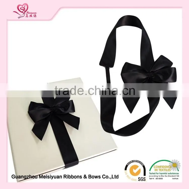 Red Ribbon Bow for Gift Packaging for Christmas