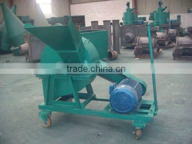 small type wood sawdust mill with feed opening 250mm