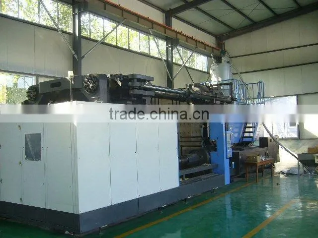 mechanical roud bale feeder for poultry