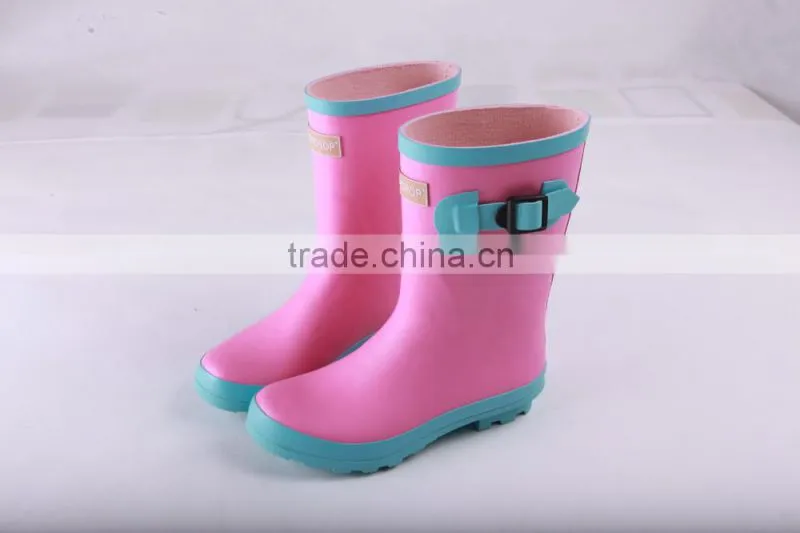 pretty rubber rain boots for woman