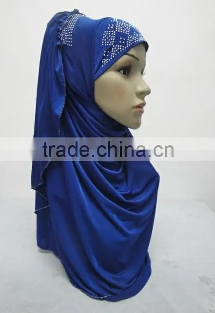 H182 latest soft silk muslim hijab with rhinestones