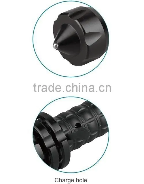 Multifunctional Tactical flashlight tail with life-saving emergency hammer