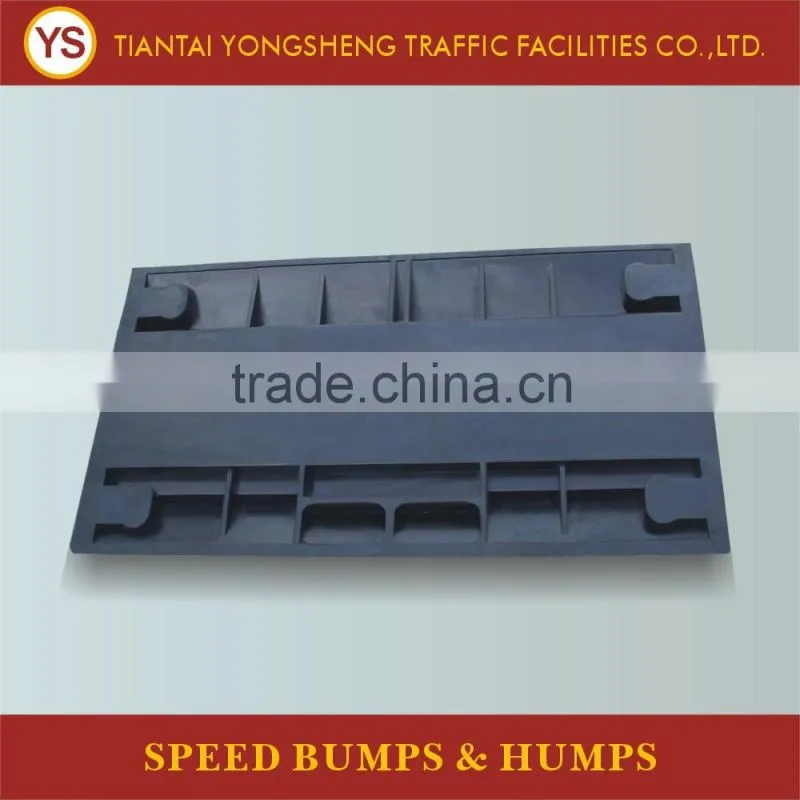 4 Channels Rubber Cable Road Ramp/Cable Protectors