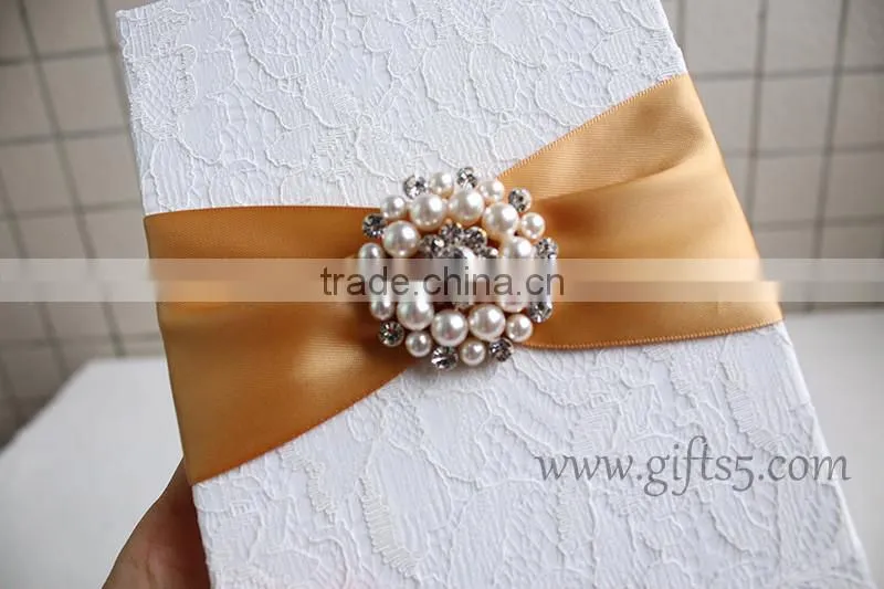 Elegant White Wedding Invitation Card Box With pearl brooch