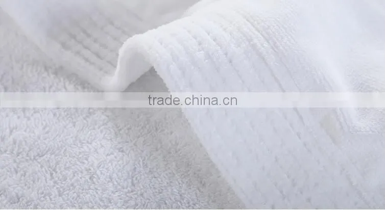 Textiles Promotional Bathrobe For Hotel