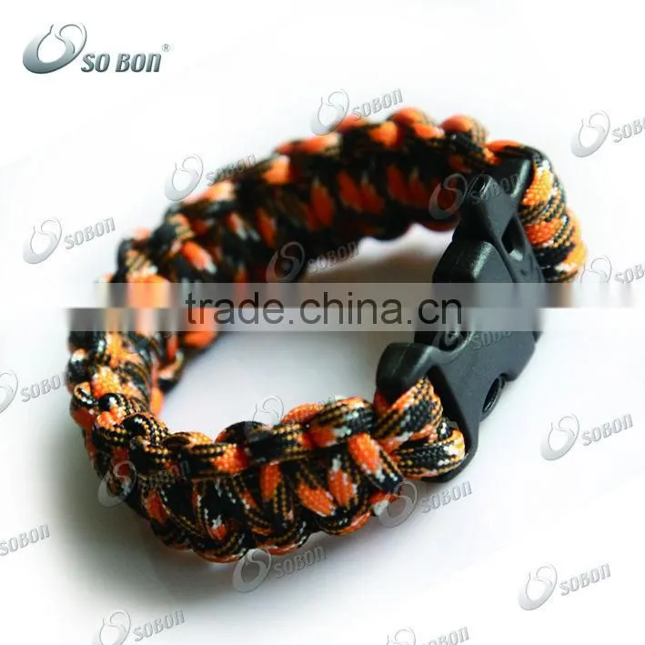 550 paracord survival bracelet with whistle buckle