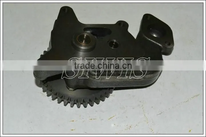 Excavator S6D105 oil pump part no. 6136-52-1100